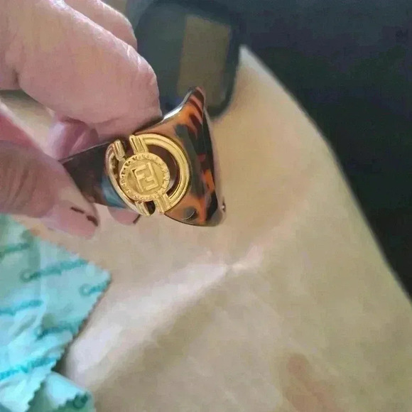 Sunglasses FENDI - Picture 5 of 15